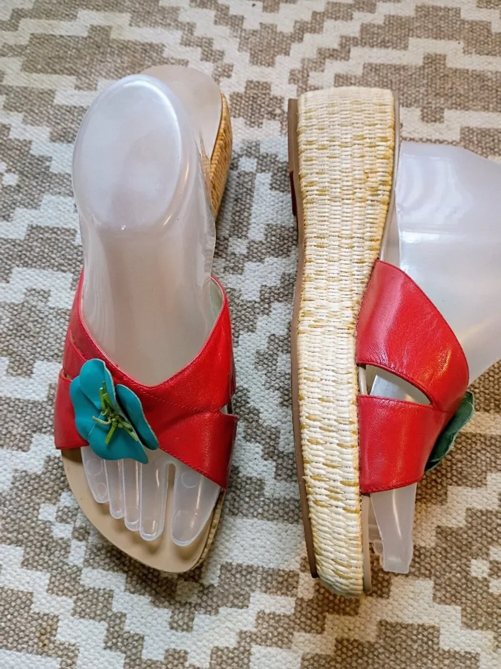 Bisou Bisou  Floral Wedge Sandals Size 10